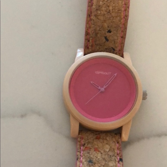 Adorable pink face watch!! - Picture 2 of 3